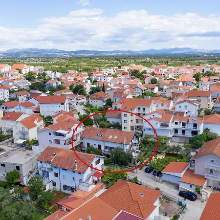 Apartment With A Parking Space - 15228 Vodice