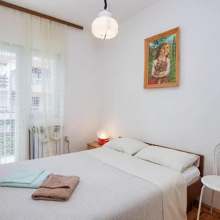 With Parking Space - 15228 Appartement Vodice