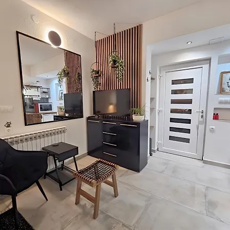 Apartment With A Parking Space - 15228